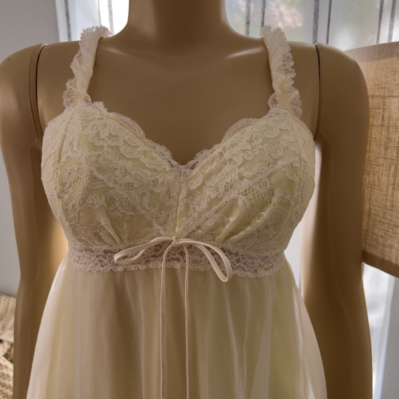 Olga Intimates & Sleepwear Vintage Olga 5s 60s Yellow Lace Chiffon